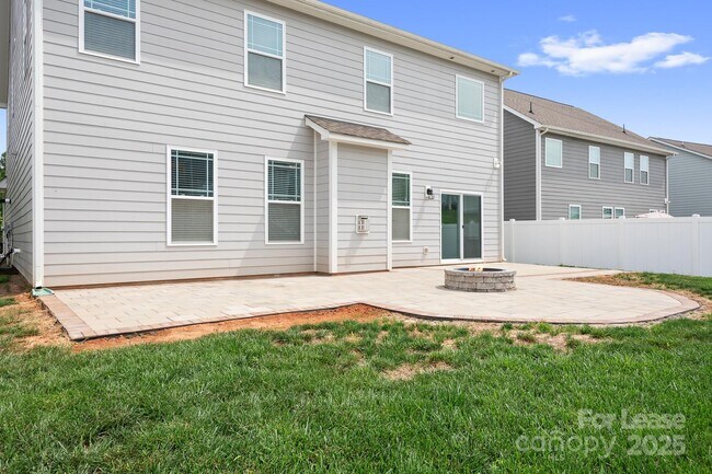 Building Photo - 357 Preston Rd