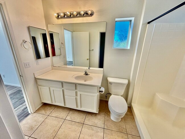 Building Photo - 3018 W Sands Dr
