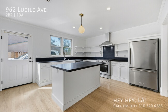 Building Photo - 962 Lucile Ave