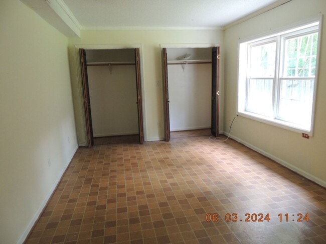 Building Photo - 102 Epworth Dr