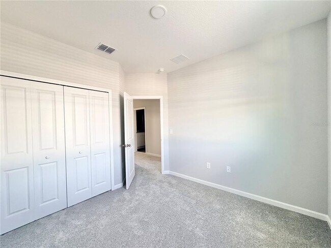 Building Photo - 15481 Bay Brg St