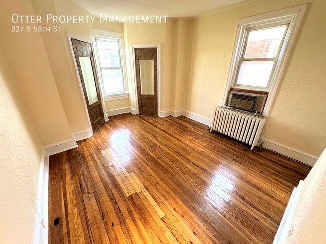 Building Photo - 3BR/1BA West Philly Home with Spacious Pat...