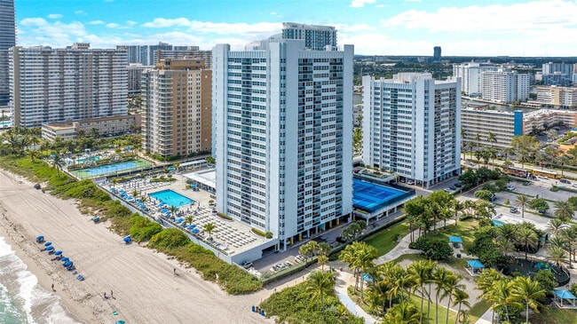 Building Photo - 1880 S Ocean Dr