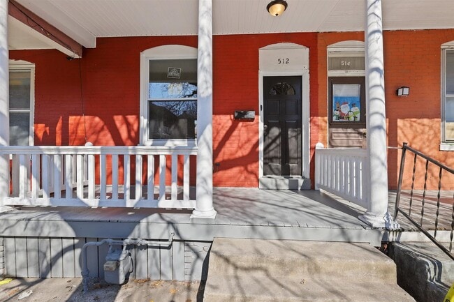 Building Photo - Spacious 5 Bedroom Home Located in Harrisburg