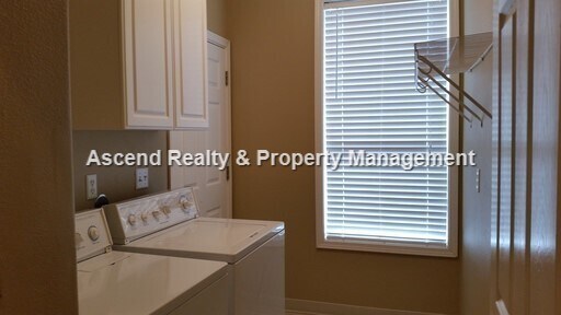 Building Photo - Available Now Stunning 2 Level Traditional...