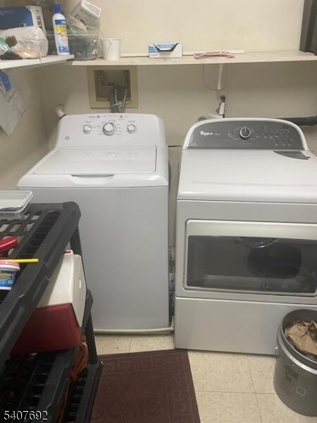 Building Photo - 181 Linden St