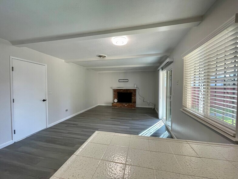 Building Photo - 6626 50th St