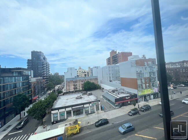 Building Photo - NORTHERN BOULEVARD