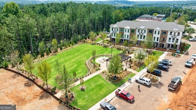 Building Photo - 10744 Davis Dr