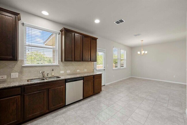 Building Photo - 383 Eagle Brook Ln