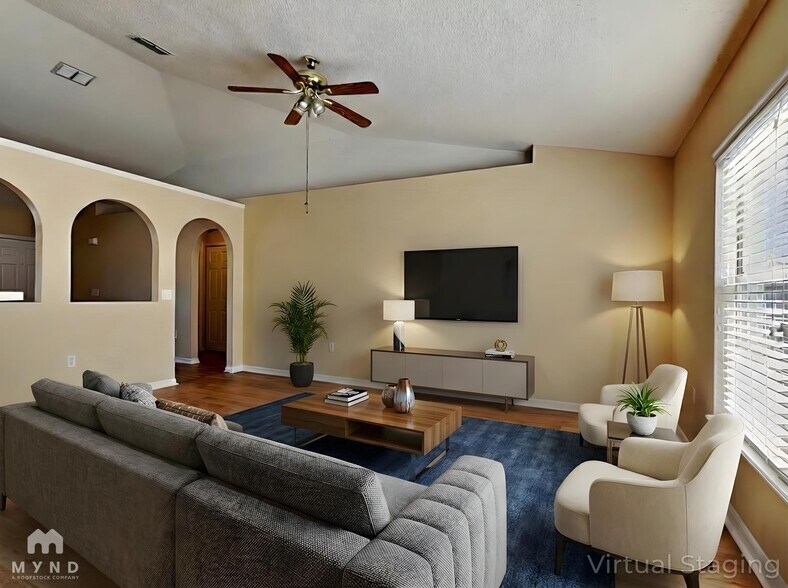 Building Photo - 12244 Pine Bluff St