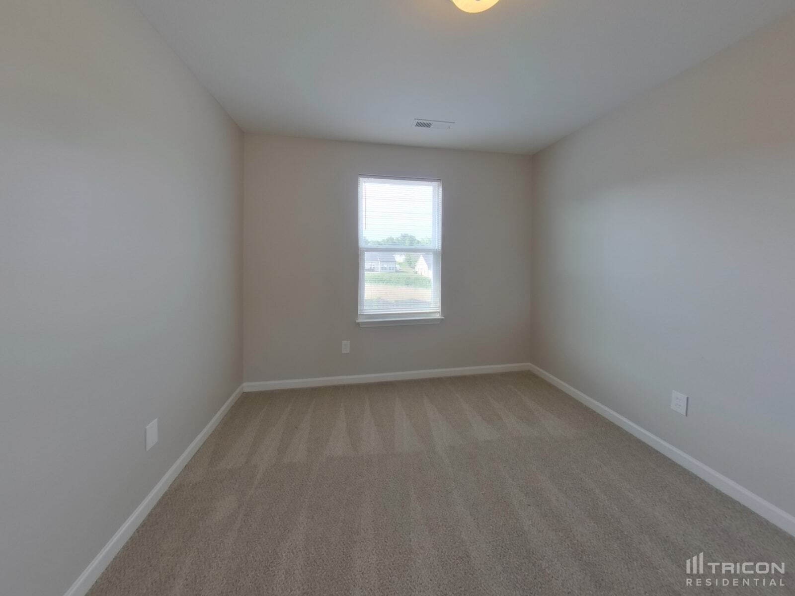 Building Photo - 657 Switchback Ct