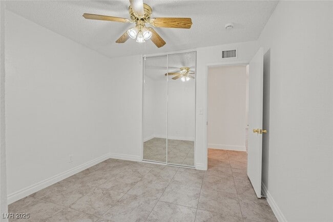 Building Photo - 3125 Belvedere Dr