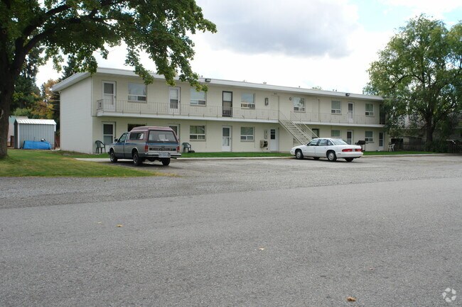 Building Photo - 6810 E 2nd Ave