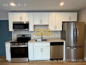 Building Photo - 313 State St