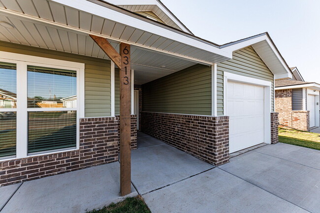 Building Photo - 6313 Volney Ave