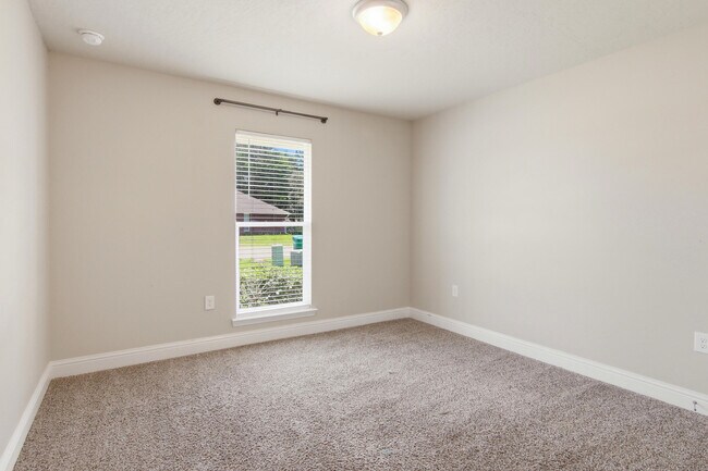 Building Photo - 2892 Chancery Ln