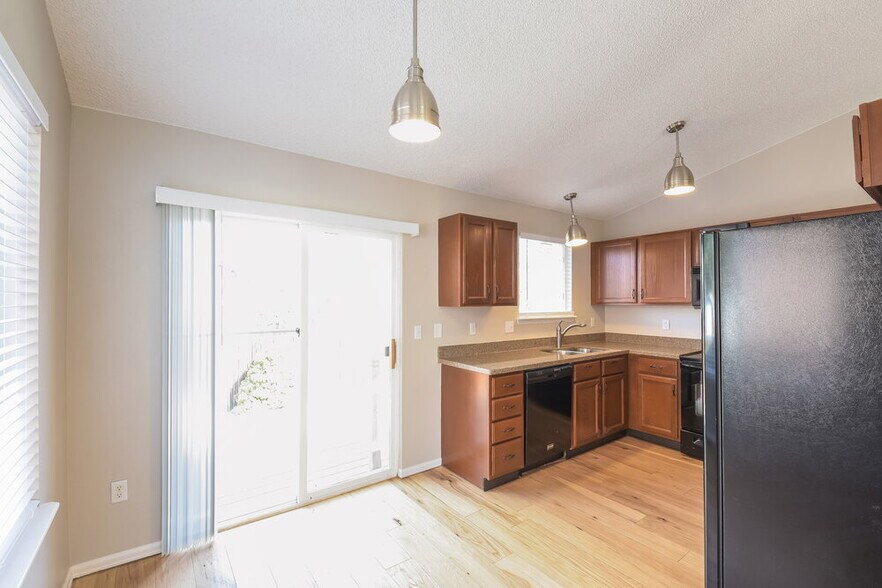 Building Photo - 1315 W 133rd Cir