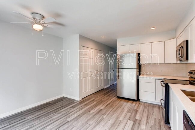 Building Photo - 8976 W Dartmouth Pl