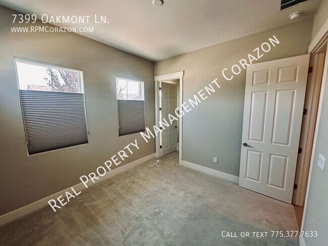 Building Photo - 7399 Oakmont Ln