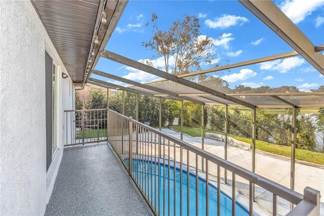 Building Photo - 8315 Village Green Rd