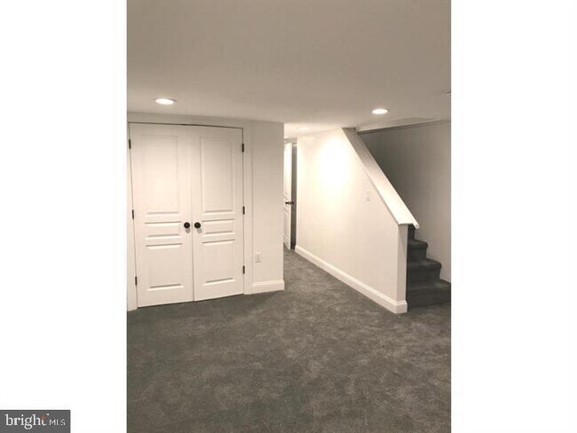 Building Photo - 126 N Wayne St