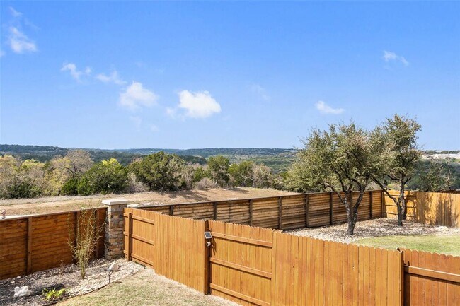 Building Photo - 5404 Traviston Dr