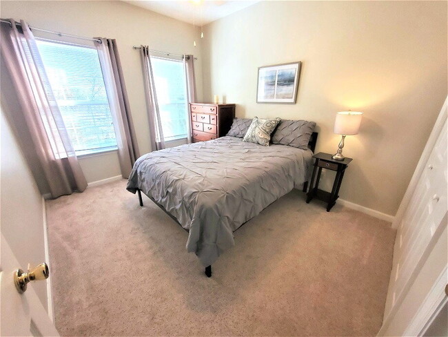 Building Photo - COMING SOON.... FULLY FURNISHED 2BR CONDO ...