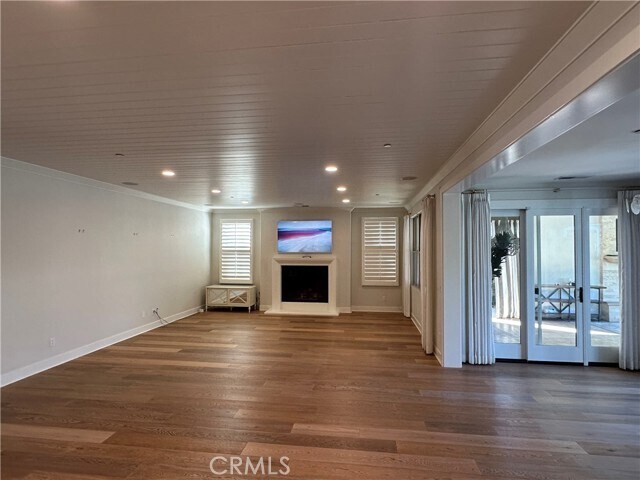 Building Photo - 45 Skyward