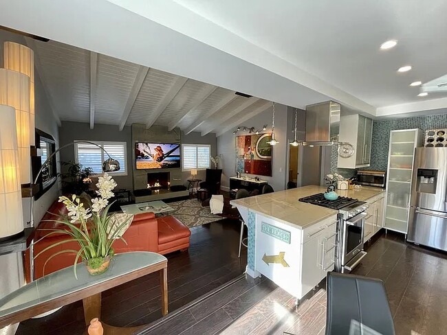 Building Photo - 5037 Terramar Way