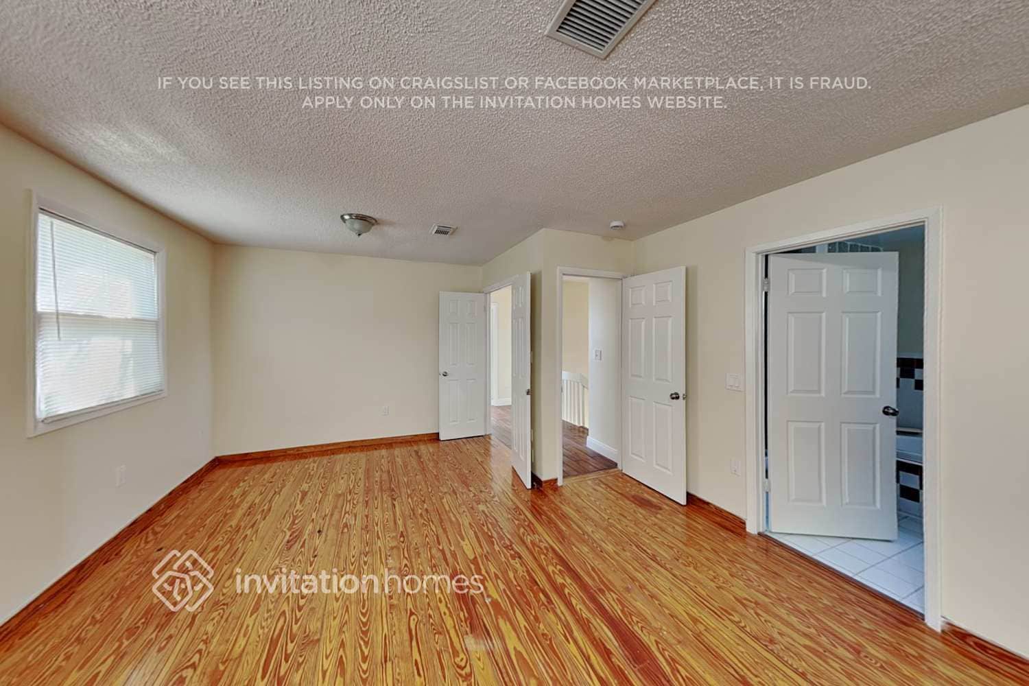 Building Photo - 9853 SW 221st St Rd