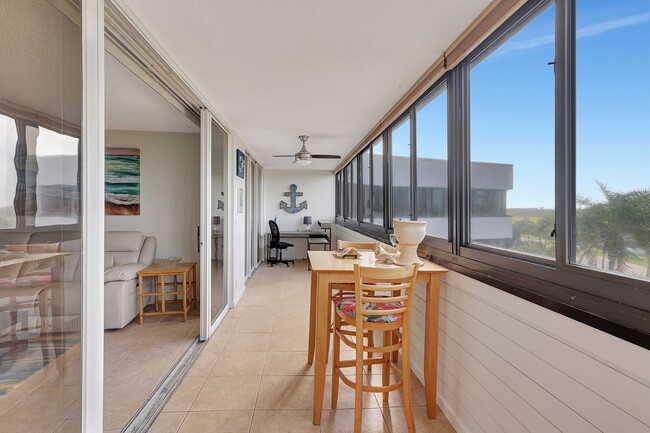 Building Photo - For Annual Rent 2 Bedroom 2 Bath Updated B...