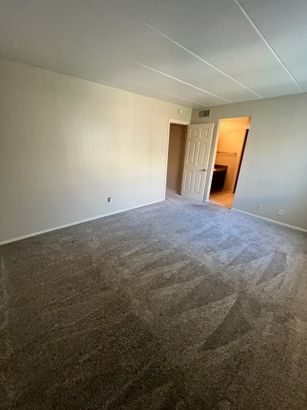 Building Photo - 4401 S 27th St