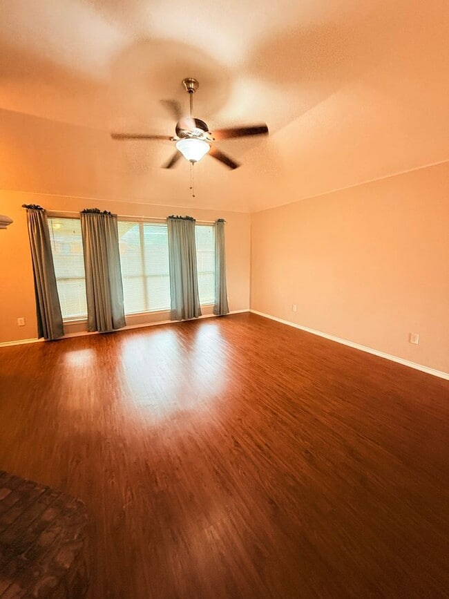 Building Photo - AVAILABLE NOW - Spacious 3-Bedroom Home with Open Layout & Covered Patio in Northwest ISD