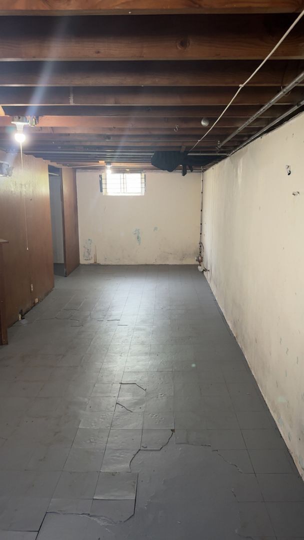 Building Photo - Delightful 2-bedroom, 1-bathroom single-fa...