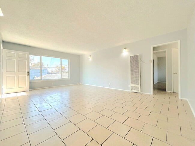 Building Photo - 8118 Stanford Ave