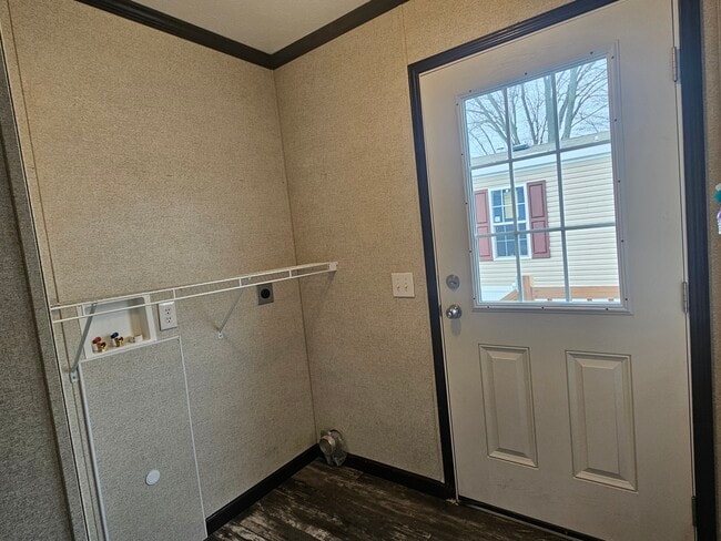 Building Photo - 333 E Lakewood Blvd