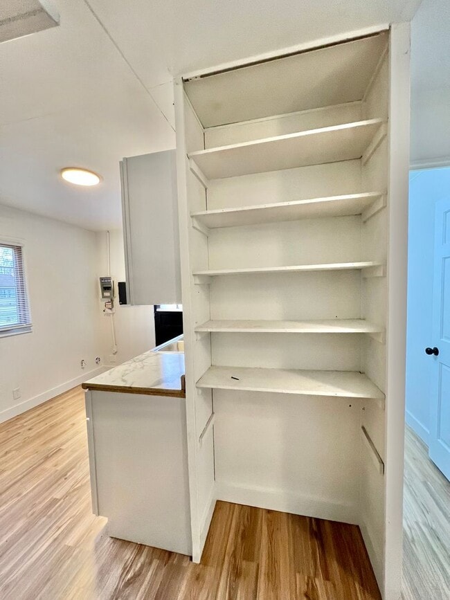 Building Photo - New Listing! 3 bedroom House!