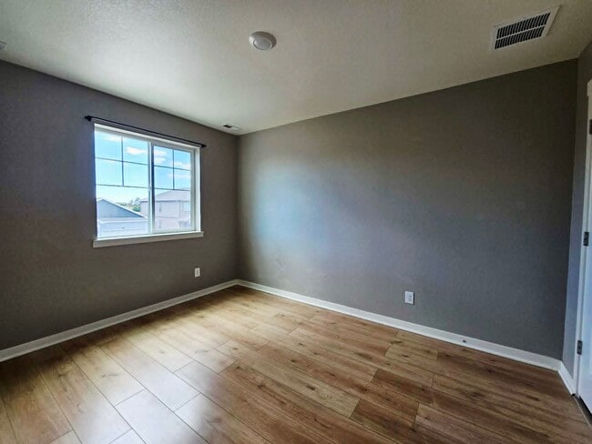 Building Photo - 10116 Castor Dr