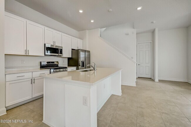 Building Photo - 357 Rum Runner Wy