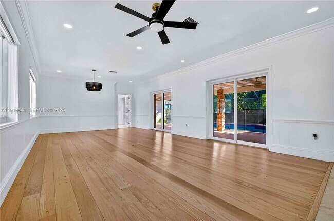 Building Photo - 6731 SW 138th St