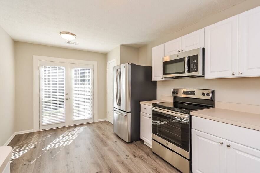 Building Photo - 12242 Cypress Way
