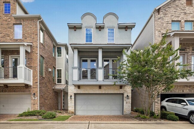 Building Photo - 1704 Oak Leaf Pass Dr