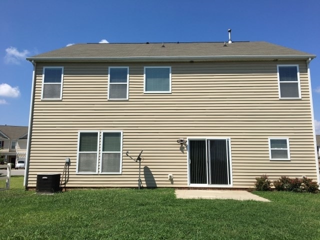 Building Photo - 1001 Haven Ln