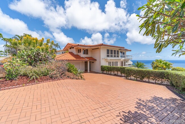 Primary Photo - PARTIALLY FURNISHED 3BR 3.5BA in HAWAII LO...