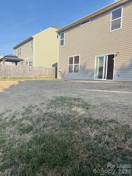 Building Photo - 142 Saye Pl