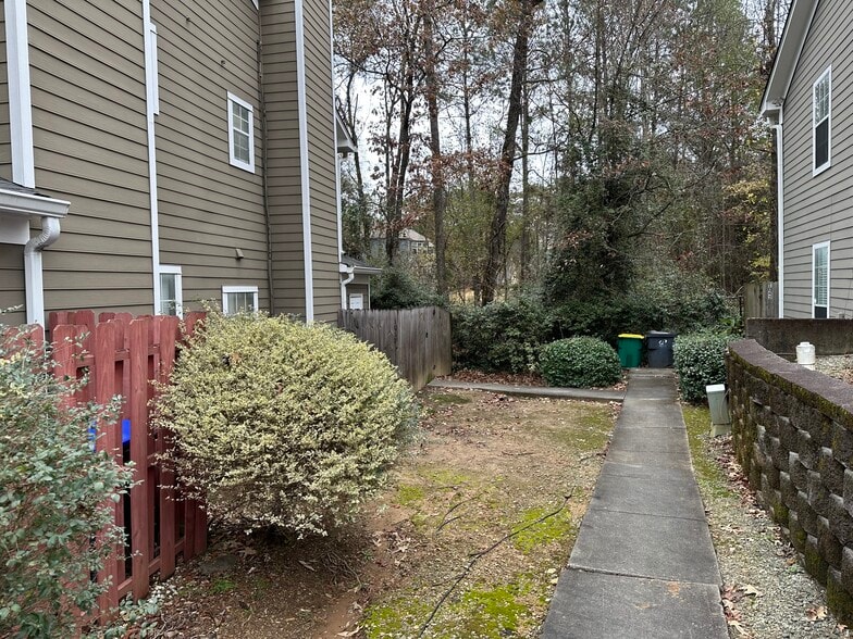 Primary Photo - 1057 Rock Creek Ln