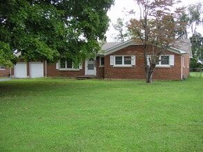 Building Photo - 1415 Woodhurst St