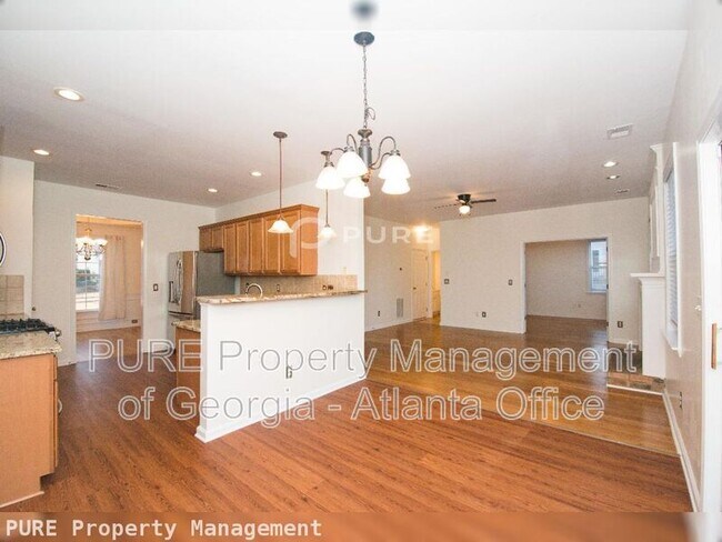 Building Photo - 4363 Walforde Blvd