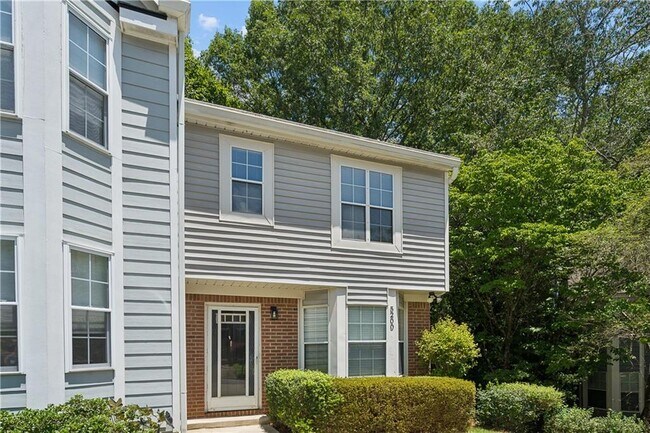 Building Photo - 5200 Laurel Bridge Dr SE